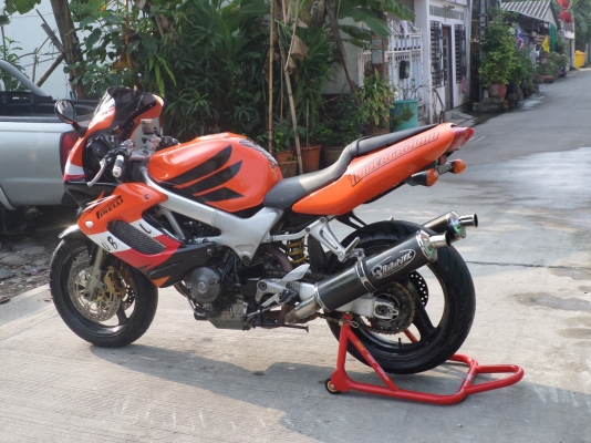 ขาย VTR1000 ปี98 สภาพสวยท่อแต่งระบบฟดีเครื่องแห้งๆแรงม้ามาเต็มๆ อินวอย+สรรพสารมิตร