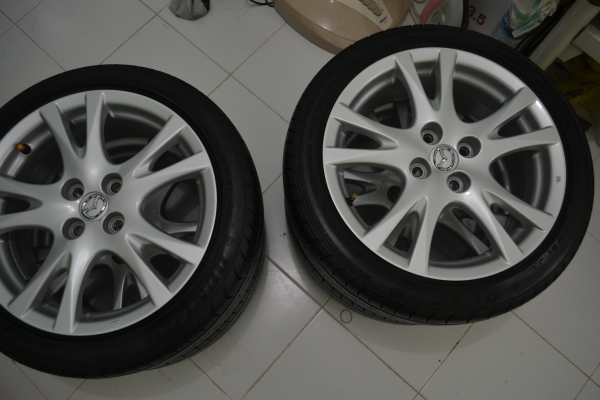 ขายล้อแม็ก Mazda 2 รุ่นท็อป ขอบ 16 พร้อมยาง ดันลอป 195/45/16 ปี12