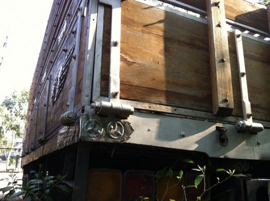 ขาย MITSUBISHI 6 ล้อ