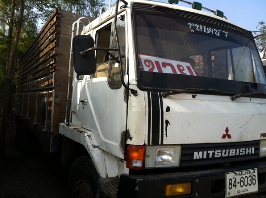 ขาย MITSUBISHI 6 ล้อ