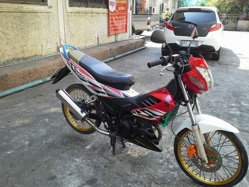 Sonic ตัวใหม่ ปี 47 กุญแจใหญ่ รถบ้าน  มีเล่ม เอกสารครบ เท่ห์สุดๆ