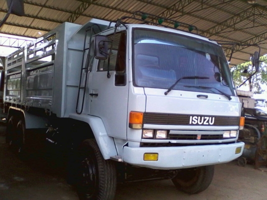 ฝากขาย 10ล้อดั้ม isuzu rock195 ฟ้าแท้ ปี38 เกียรอีตั้น ขาย1300000