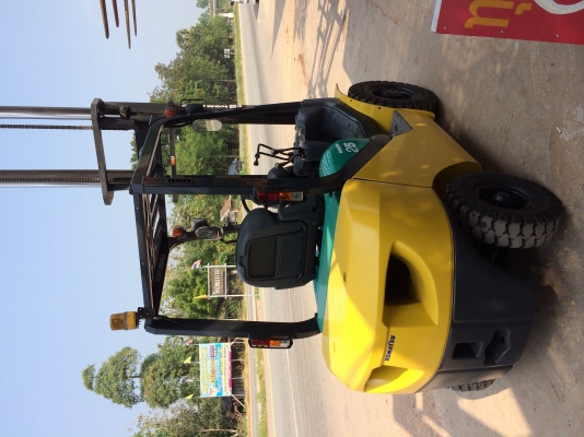 ขายkomatsu fd25-16 เสา4เมตร ดีเซล สวย ใส ไม่แพง เก่านอก