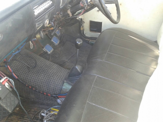 รถกระบะเเฟมิเลีย   รถสวย  เครื่องดีพร้อมใช้  ทะเบียนเต็ม