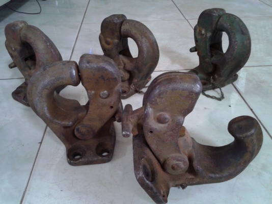 ขายตะขอลากปากนกแก้วจี๊ป