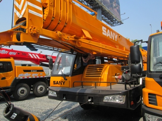 จำหน่ายรถเครน ยี่ห้อ SANY 55 ตัน ตัวใหม่ล่าสุดป้อมขวา + จิ๊ปใต้ท้อง+ประตูสไลด์