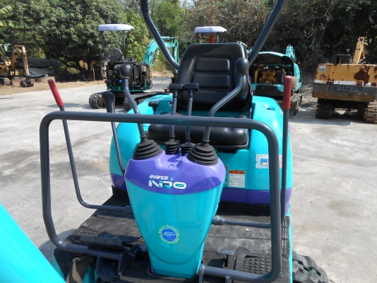 ขายรถขุดขนาดเล็ก KOMUTSU PC15R-8  รุ่น 8