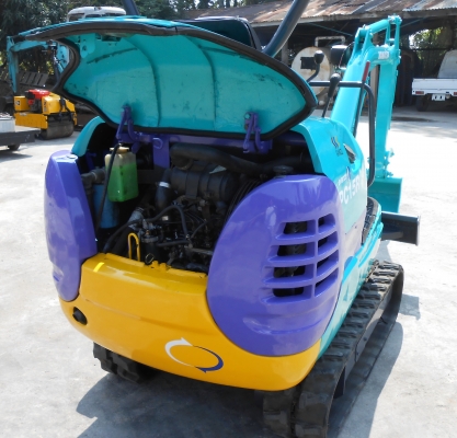 ขายรถขุดขนาดเล็ก KOMUTSU PC15R-8  รุ่น 8