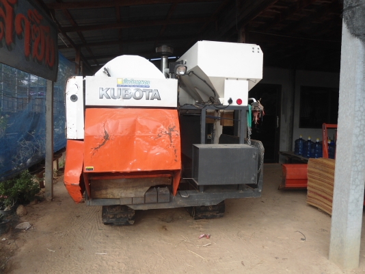 ขายรถเกี่ยว dc 60 plus 400,000 พร้อมเทลเลอร์ลาก ขายรถเกี่ยว dc 60 plus 400,000 พร้อมเทลเลอร์ลาก