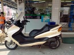 .ขาย Yamaha Majesty 250ราคาถูก แถมของแต่งเพียบครับ