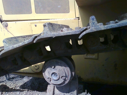 แทรคเตอร์ CAT D6 H ลดราคาจาก 2,350,000 บาท.