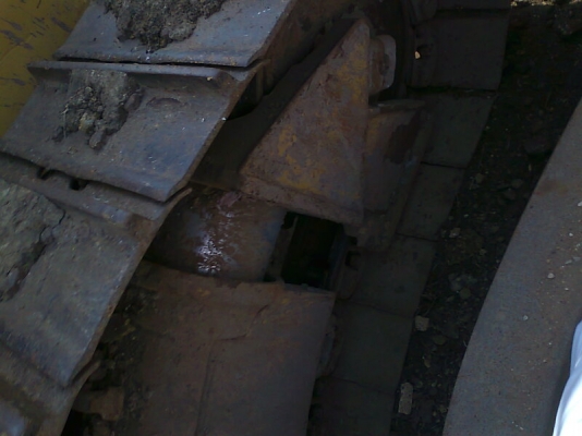 แทรคเตอร์ CAT D6 H ลดราคาจาก 2,350,000 บาท.