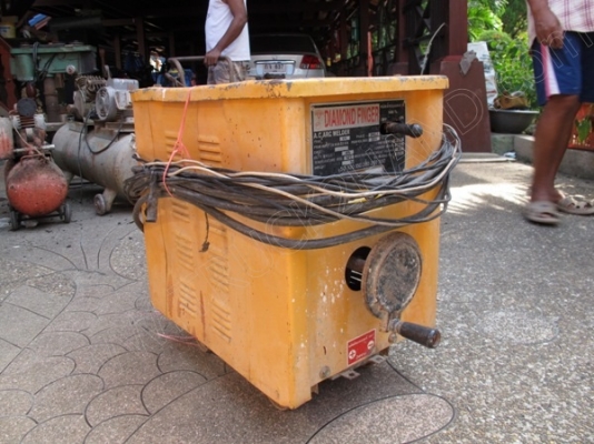 อุปกรณ์เครื่องมือช่าง-เครื่องใช้ไฟฟ้า 28 รายการ มูลค่าหลายแสนบาท ขายเพื่อเลิกกิจการ