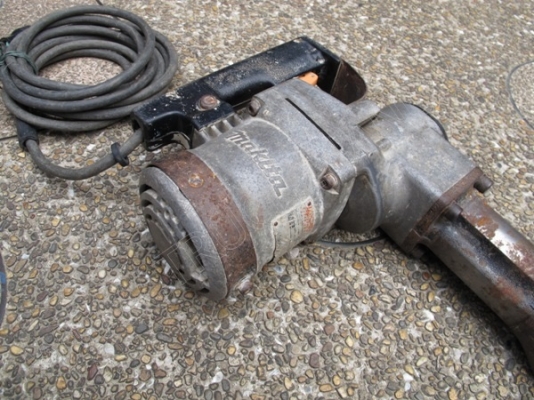 อุปกรณ์เครื่องมือช่าง-เครื่องใช้ไฟฟ้า 28 รายการ มูลค่าหลายแสนบาท ขายเพื่อเลิกกิจการ