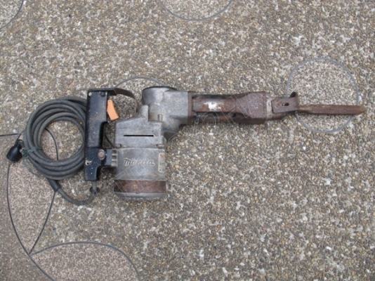 อุปกรณ์เครื่องมือช่าง-เครื่องใช้ไฟฟ้า 28 รายการ มูลค่าหลายแสนบาท ขายเพื่อเลิกกิจการ