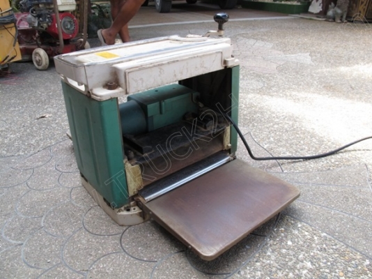 อุปกรณ์เครื่องมือช่าง-เครื่องใช้ไฟฟ้า 28 รายการ มูลค่าหลายแสนบาท ขายเพื่อเลิกกิจการ