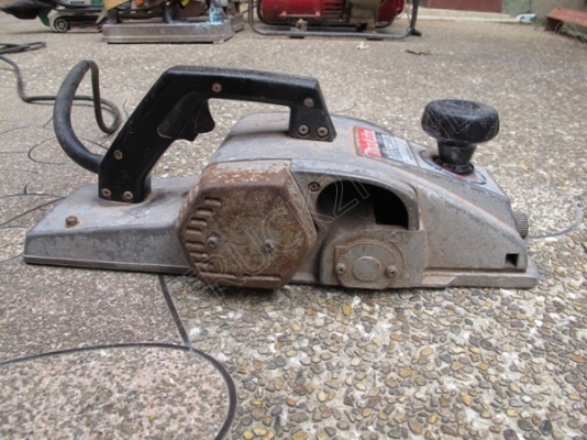 อุปกรณ์เครื่องมือช่าง-เครื่องใช้ไฟฟ้า 28 รายการ มูลค่าหลายแสนบาท ขายเพื่อเลิกกิจการ