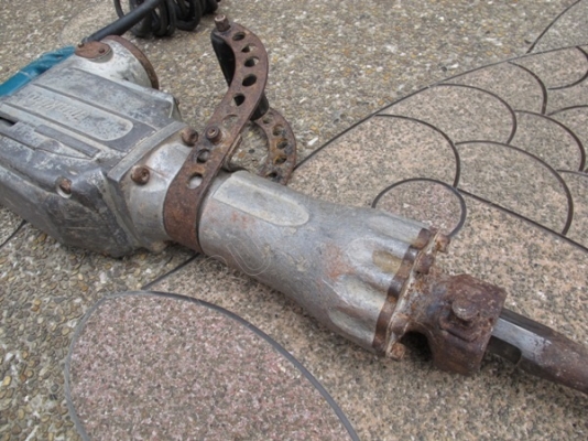 อุปกรณ์เครื่องมือช่าง-เครื่องใช้ไฟฟ้า 28 รายการ มูลค่าหลายแสนบาท ขายเพื่อเลิกกิจการ