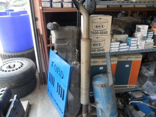 ขายแล้วจาก จ.กาฬสินธุ์ ท่อไอเสียรถไถฟอร์ดNH6640 แท้เก่านอก สภาพสวย