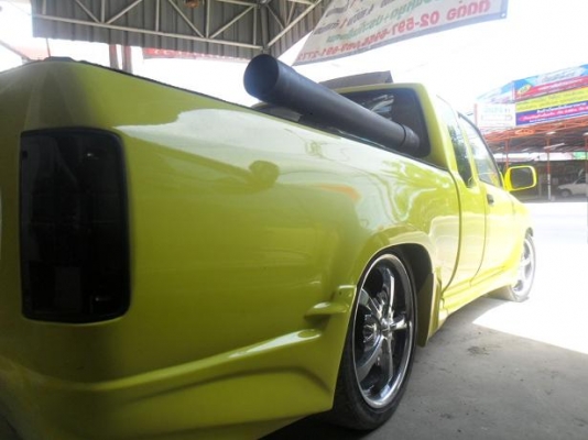 ขายแม็กซ์ซิ่งรถกระบะพร้อมยางพร้อมโหลดให้ด้วย