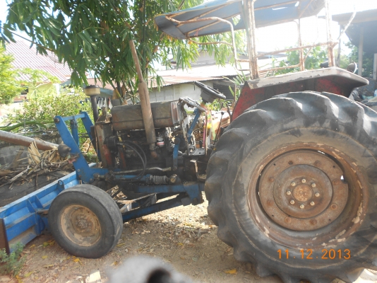 ขาย รถไถ แมสซี่ 165 แรง ท่อซ้าย  สภาพพร้อมใช้งาน ได้ทุกอย่าง หางยกดี  มีผานดันหน้า พร้อมผาน 7 ราคาเบาๆ