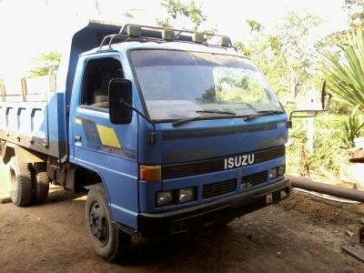 ***ขายแล้วครับขอบคุณ Truck2hand ขาย6ล้อดั๊มดิน ราคาเบาๆ "ซื้อ1ได้2เครื่อง" ISUZU KS คัสซี77 วางเครื่องNISSAN ED60 100HP(ไม่มีใบคุม)เครื่องดี แรงดี ติดง่าย ไม่เยิ้ม เผาหัว ช่วงล่างFหลัง(Fเล็ก) คัสซีดี มีตามดบ้าง ข้างในคัสซีสวย กระบะดั๊มเหล็ก4ตัน