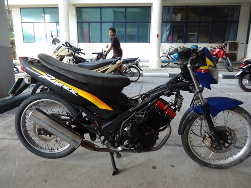 suzuki raider ราคา 4,200.-