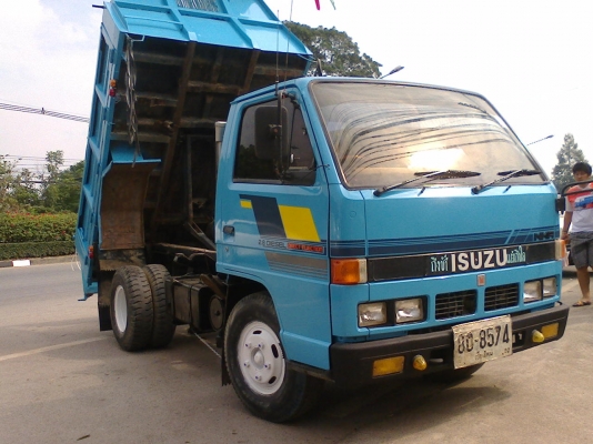 ขาย6ล้อดั้ม NKR8.8แรงม้า ปี33 ห้างแท้ เครื่องดีคัดซีสวย รถบ้านแท้พร้อมใช้พร้อมใข้