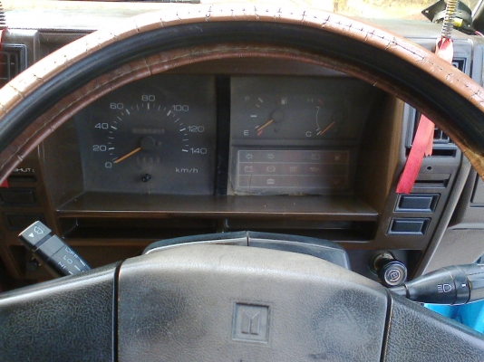 ขาย6ล้อดั้ม NKR8.8แรงม้า ปี33 ห้างแท้ เครื่องดีคัดซีสวย รถบ้านแท้พร้อมใช้พร้อมใข้