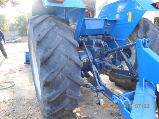 ขายรถไถ  ฟอร์ด  สภาพเยี่ยม   6640   ปี   1993