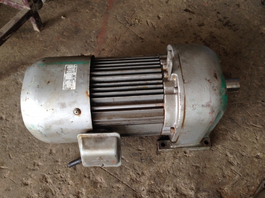 ขายมอเตอร์เกียร์ Mitsubishi 3 HP. มีคอล์ยเบรคในตัว อัตราทด 1:25 สภาพสวย พร้อมใช้งาน ขายมอเตอร์เกียร์ Mitsubishi 3 HP. มีคอล์ยเบรคในตัว อัตราทด 1:25 สภาพสวย พร้อมใช้งาน