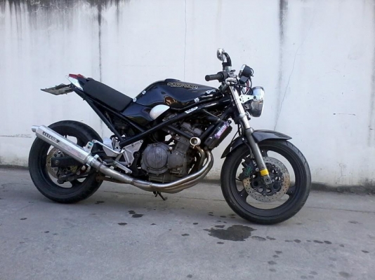 Suzuki Bandit250 ทะเบียนแท้พร้อมโอน Suzuki Bandit250 ทะเบียนแท้พร้อมโอน