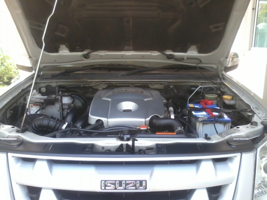 ขายด่วนรถ ISUZU HI-LANDER2.5 PLATINUM 4 ประตู ขายด่วนรถ ISUZU HI-LANDER2.5 PLATINUM 4 ประตู