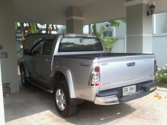 ขายด่วนรถ ISUZU HI-LANDER2.5 PLATINUM 4 ประตู ขายด่วนรถ ISUZU HI-LANDER2.5 PLATINUM 4 ประตู