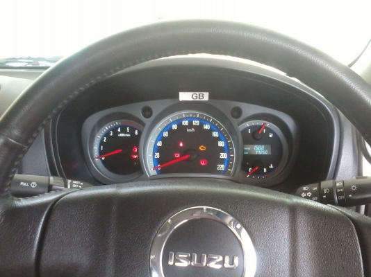 ขายด่วนรถ ISUZU HI-LANDER2.5 PLATINUM 4 ประตู