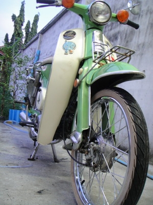 ขาย c90 สวยๆ เดิมๆ ถูกๆ เครื่องเดิม สีเขียวสวยๆ