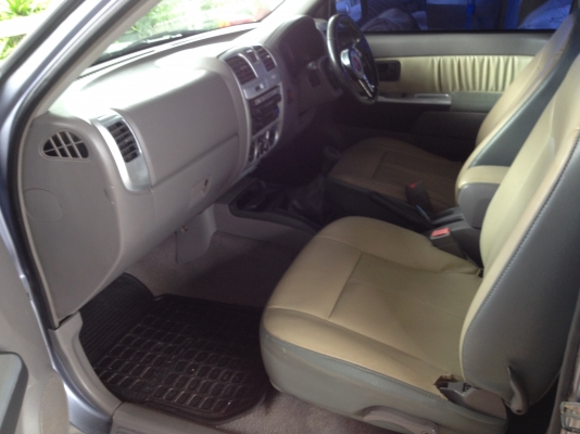 ขอแลกกับรถไถฟอร์ด หรือรถไถอย่างอื่น ว่ามา ส่วนต่างคุยกัน