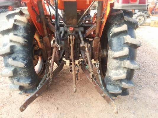 ปัญญาแทรคเตอร์มาแล้ว...จัดมาให้ครับ คูโบต้า L2808  ตัวเปล่า พร้อมเล่มทะเบียน