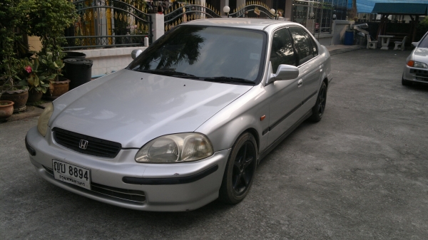 ขายถูกๆซีวิคตาโต เครื่อง1.6 เกียร์ออโต้ ดิสเบรค4ล้อ