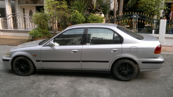 ขายถูกๆซีวิคตาโต เครื่อง1.6 เกียร์ออโต้ ดิสเบรค4ล้อ