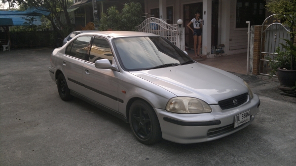 ขายถูกๆซีวิคตาโต เครื่อง1.6 เกียร์ออโต้ ดิสเบรค4ล้อ