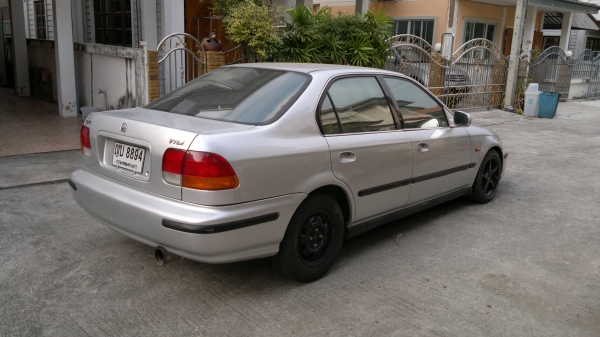 ขายถูกๆซีวิคตาโต เครื่อง1.6 เกียร์ออโต้ ดิสเบรค4ล้อ