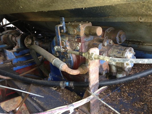 ขายรถเกี่ยว ไทยเส็งพัฒนาการเกษตร เดี่ยวทรนง เครื่อง jo8c ปั๊มไดกิ้น 22 ตัวเดิน12ht สภาพทำงานได้ขายตามสภาพ350000บาทติดต่อ วรพจน์ 0813467572