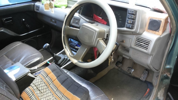 **143,000 บ.ต่อรอง**ขายกระบะแค็ป มังกรทอง2.5 87HP ปี32/89 เครื่องเดิมเกียร์เดิม เครื่องแน่นดี แรง ประหยัด ช่วงล่างดีคัสซีดีเดิม (มีปะหูแหนบหลังซ้ายนิดหน่อย) กระบะมีพื้นปูกระบะ ล้อแม็กสวยๆ หัวเก๋งดีแปลงหน้าเป็น"แป๊ะยิ้ม"ลงเล่ม ภายในสวยคอนโซลครบ แ