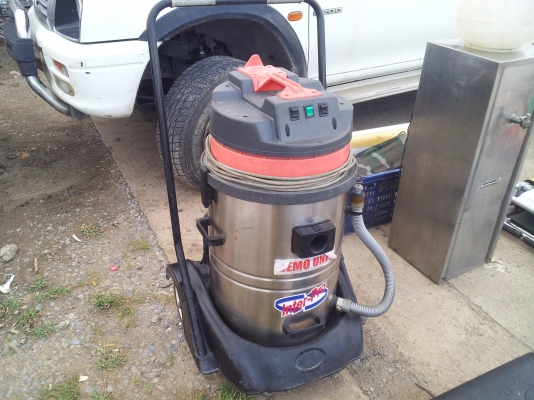 ขายเครื่องดูดฝุ่น 3มอเตอร์