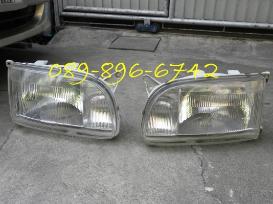 ขายไฟหน้า TOYOTA HIACE หัวจรวด รุ่นตาเต็ม