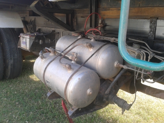 ขายดัมพ์10ล้อ2เพลา เครื่อง195แรง เครื่องดีแคชงีสวย ขายดัมพ์10ล้อ2เพลา เครื่อง195แรง เครื่องดีแคชงีสวย