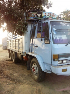 ขายร็อกกี้10ล้อ1เพลา เครื่อง175แรง เครื่องดีแคชซีสวย