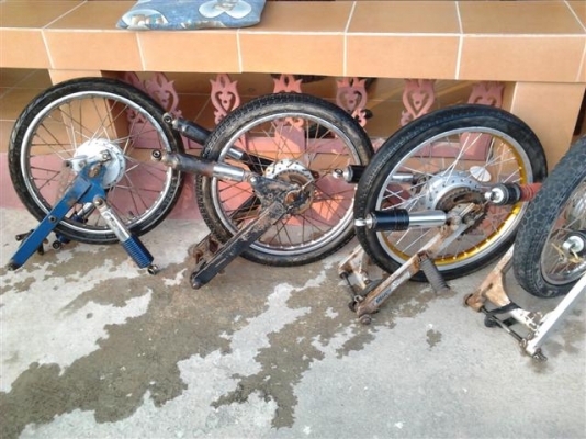 ขายชุดล้อหลังและล้อหน้า สำหรับทำพ่วงมอเตอร์ไซด์