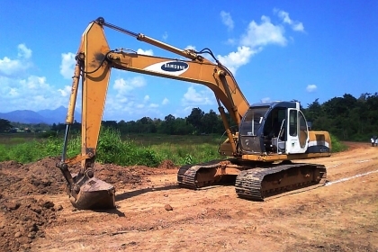 รถขุด SAMSUNG 210 LC ลดราคาจาก 620,000 บาท. รถขุด SAMSUNG 210 LC ลดราคาจาก 620,000 บาท.